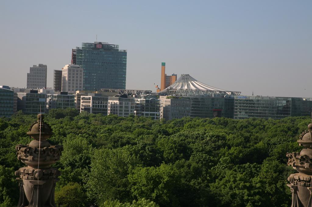 Sonycenter.jpg