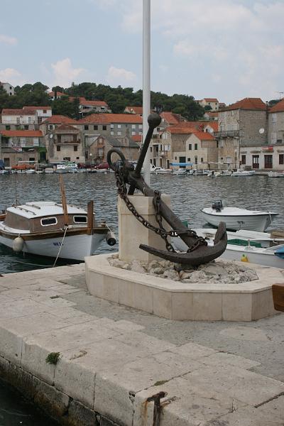 18Brac.jpg