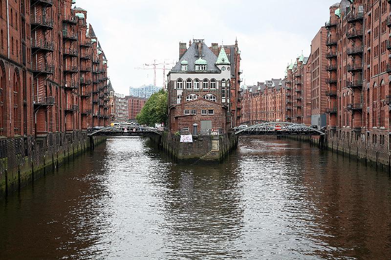 Hamburg_Zollamt-Speicherstadt_16.jpg