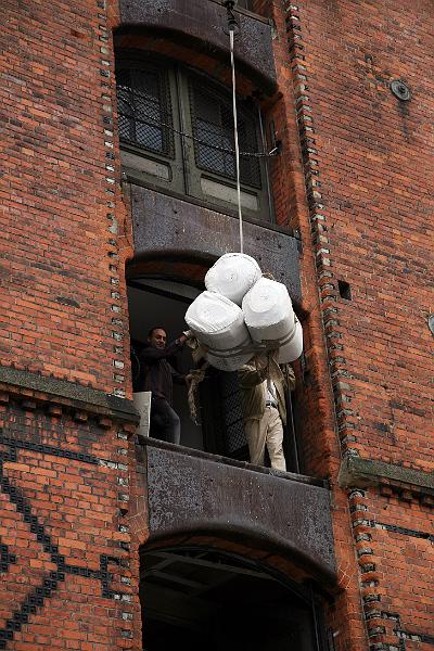 Hamburg_Zollamt-Speicherstadt_22.jpg